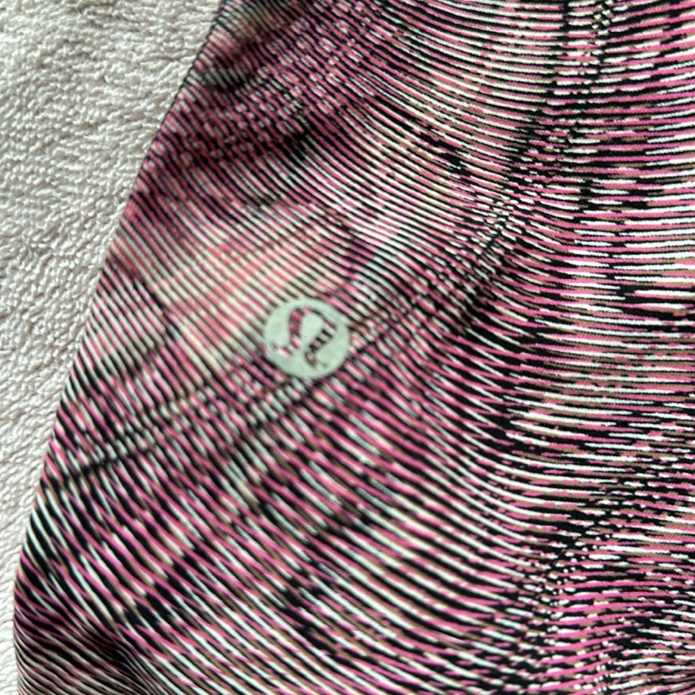 Lululemon Swiftly Speed Legging Size 4 - image 4